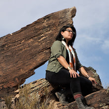 Load image into Gallery viewer, Mixed Metal Drop Earrings