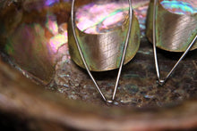 Load image into Gallery viewer, Mixed Metal Drop Earrings